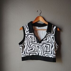 SHEIN Monochrome Swirl Crop Top